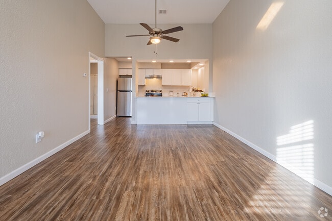 Corp - 1BR, 1BA - 672SF - Kitchen, Living and Dining Area