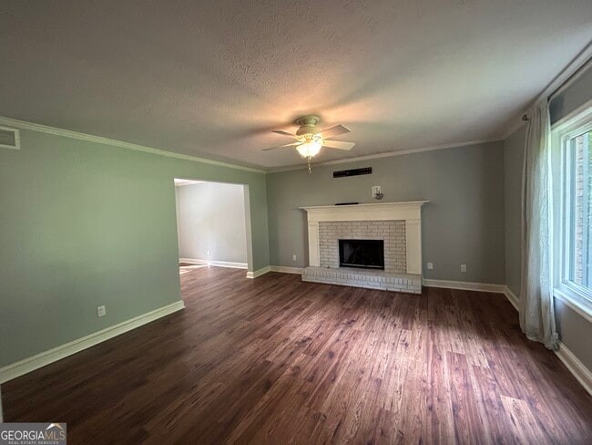 Photo - 102 Shawville Ln