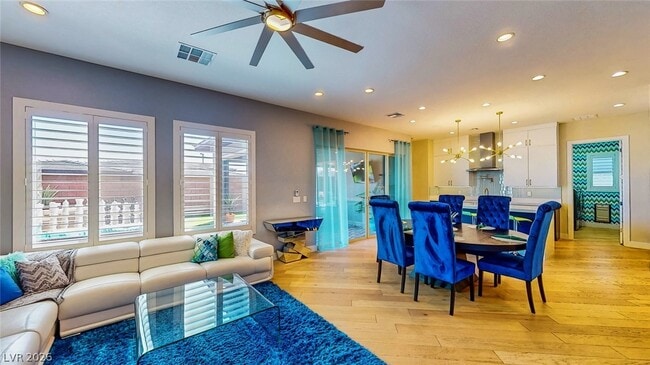 Photo - 6714 Desert Crimson St