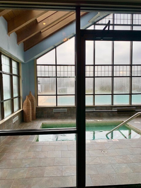 Jacuzzi - Wood Creek Apartments