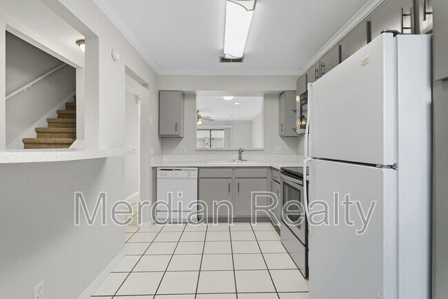 Photo - 205 Arbor Cir