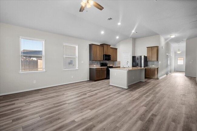 Building Photo - 503 Thunder Cloud Dr