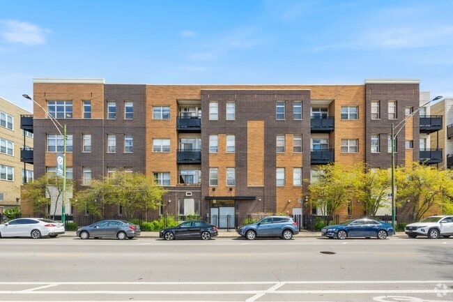 Building Photo - 2951 N Clybourn Ave Unit 308 Rental