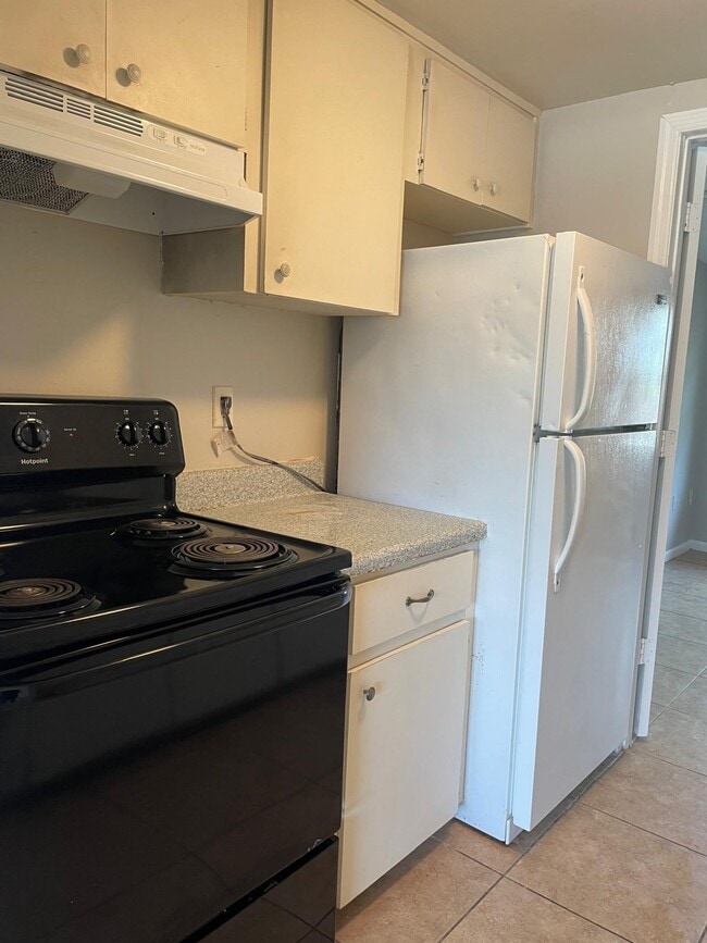 Photo - 1463 Drew St