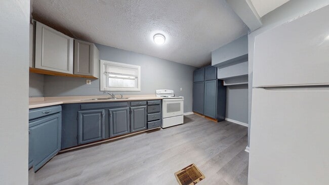 Photo - 351 Newman St Unit #1