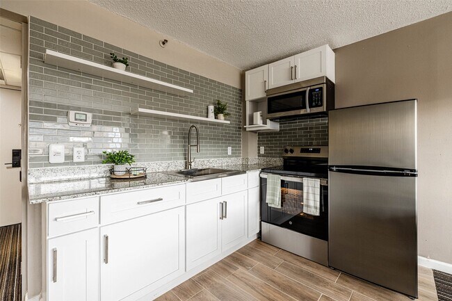 Photo - 14703 Park Row Blvd