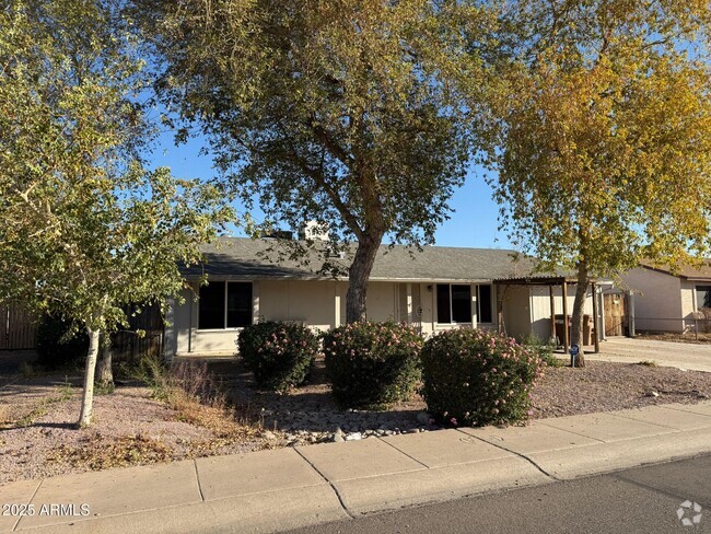 Building Photo - 8740 W Sahuaro Dr Rental