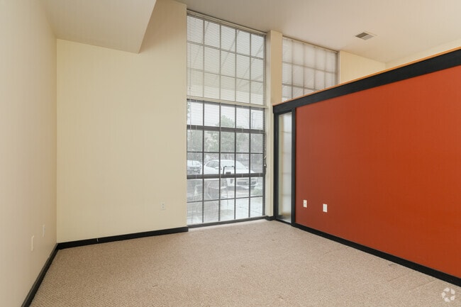 1BR, 1BA