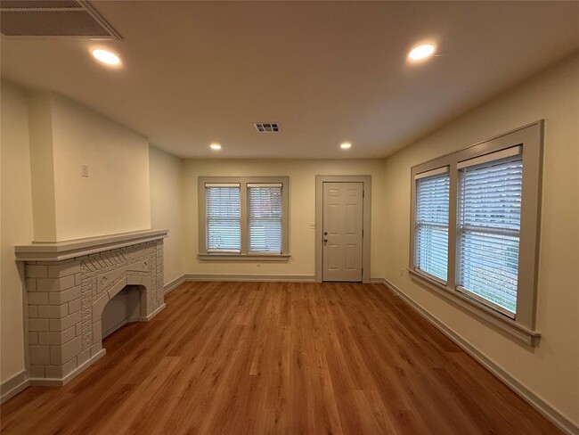 Photo - 1203 Military Ct