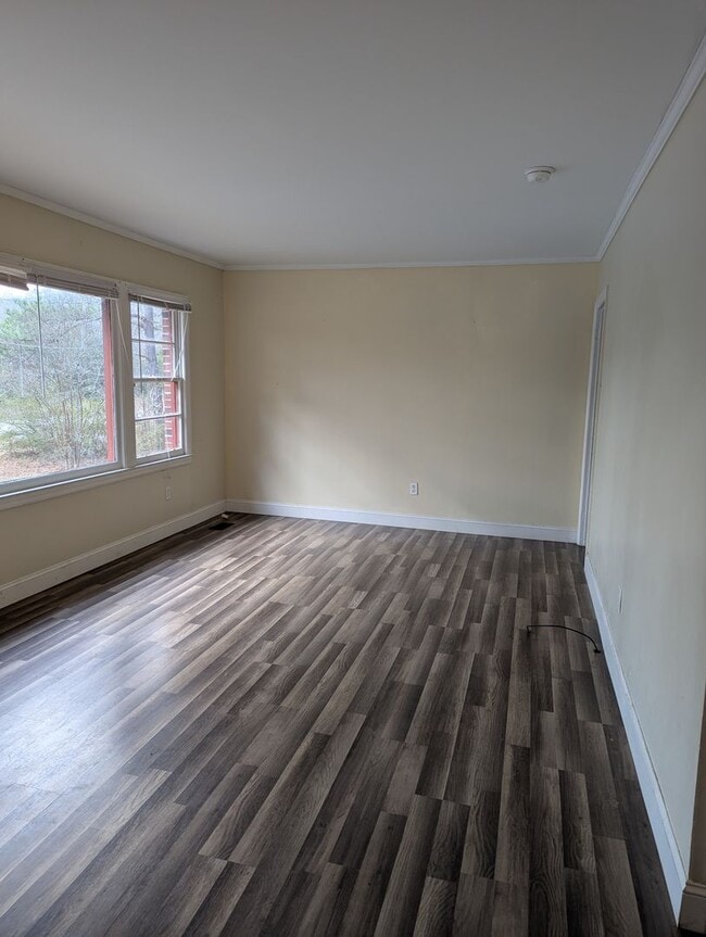 Photo - Three Bedroom 1 Bath Brick Home.  Easy Access