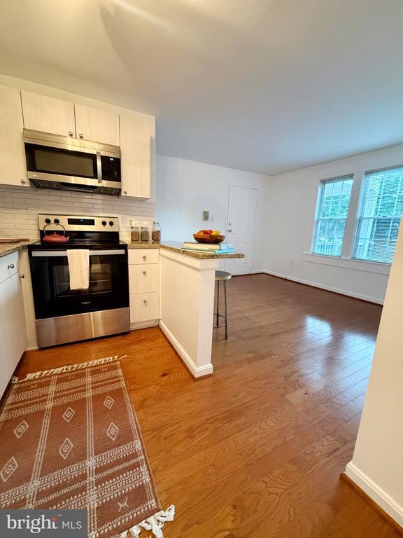 1707 Dewitt Ave Unit B