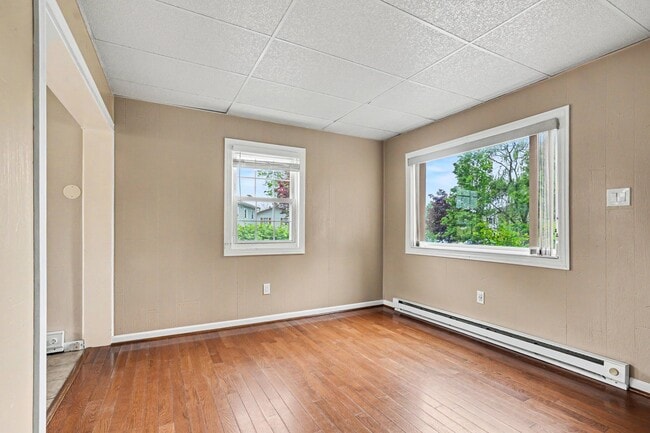 Photo - 415 Aspen St