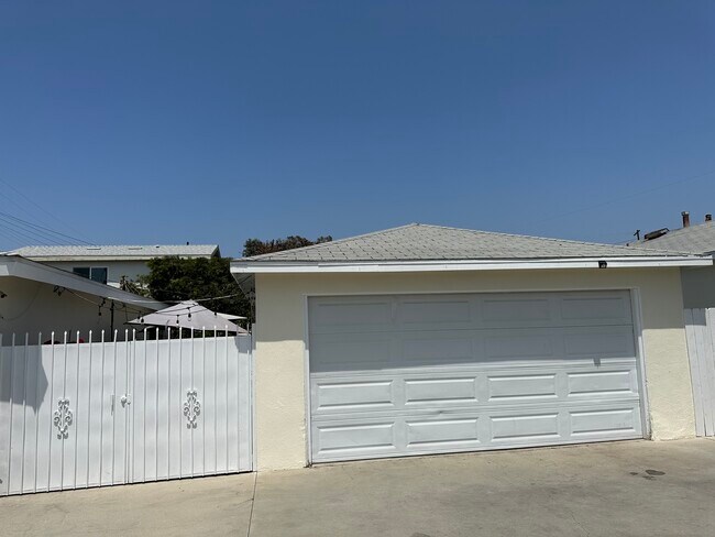 Photo - 5333 Inglewood Blvd