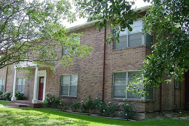 Photo - 6710 Travis St Unit 2