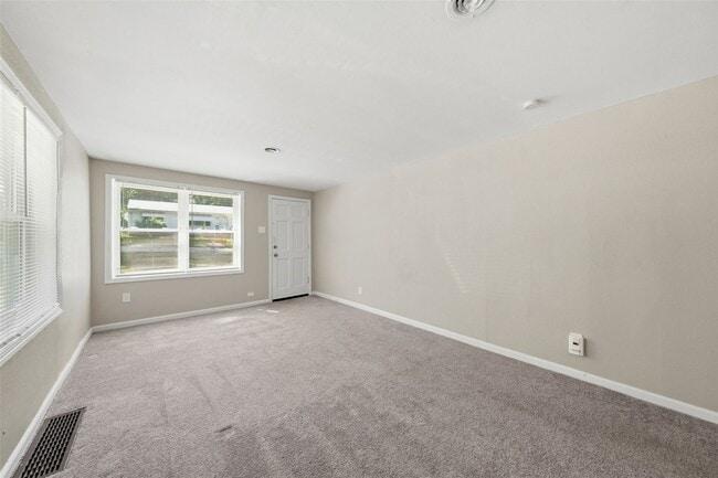 Photo - 191 Bascom Dr