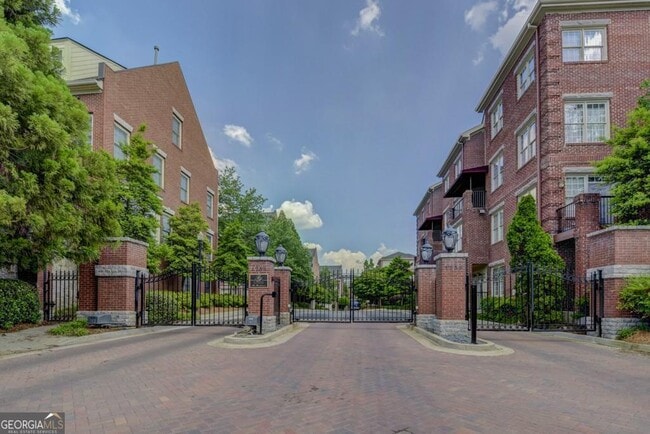 Building Photo - 1735 Peachtree St NW Unit 528 Rental