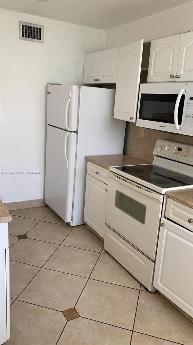 Photo - 9766 NW 48th Terrace Unit 187