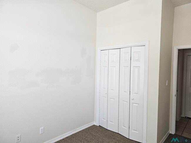 Photo - 108 Limestone