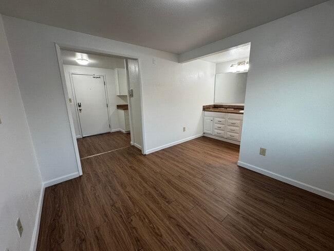 301 Apartments