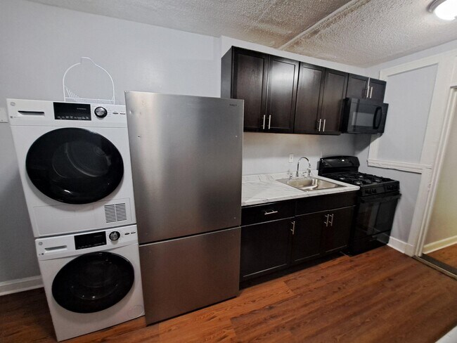 Photo - 3516 Ely Pl SE Unit 4