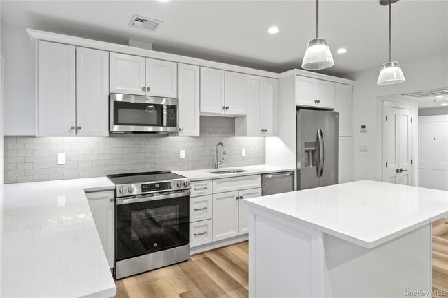 Photo - 71 W Main St Unit 2A