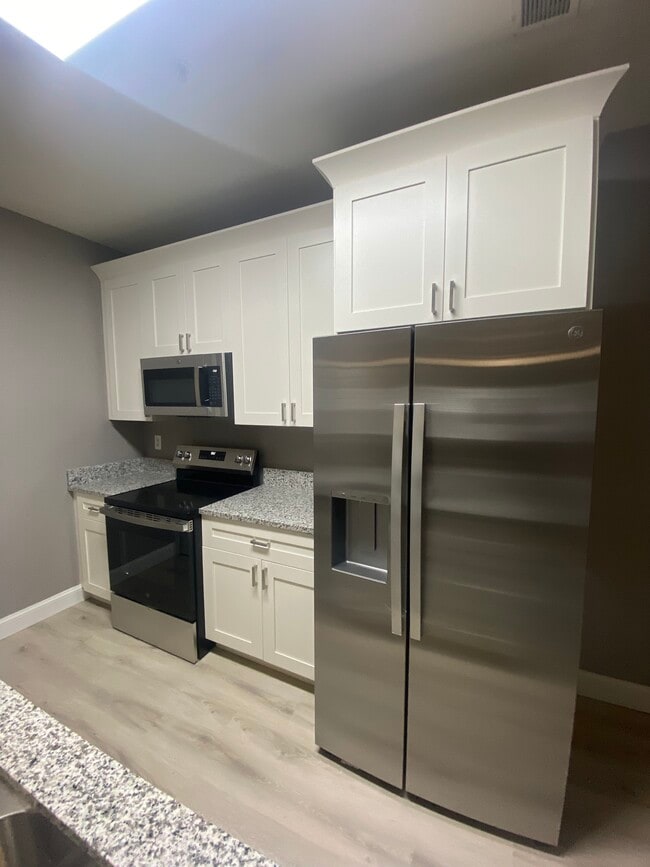 Photo - 16205 Enclave Village Dr Unidad 102