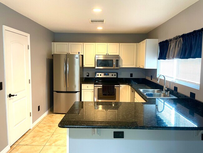 Photo - 316 N Grandview Ave Unit #B Upstairs