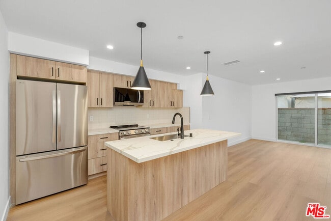 Photo - 12702 Pacific Ave