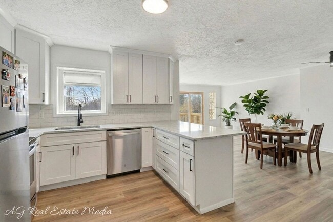 Photo - COMING SOON! RENOVATED 3 OR 4 BDRM