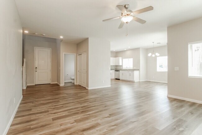 Photo - 1807 W Minton St