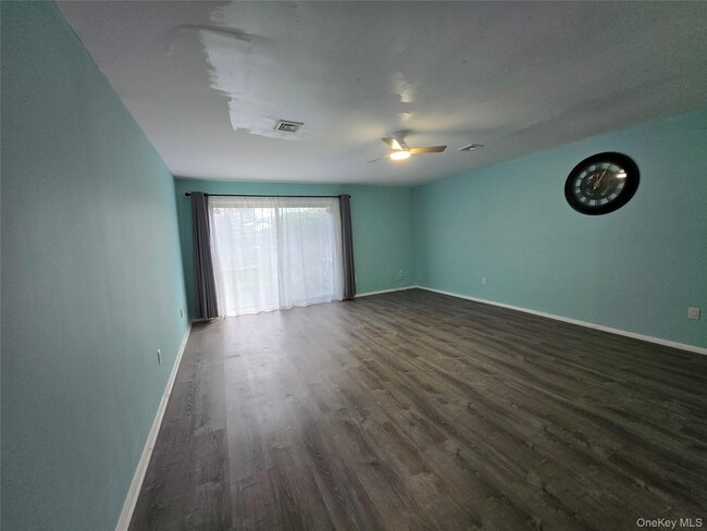 Photo - 184 Deer Ct Dr