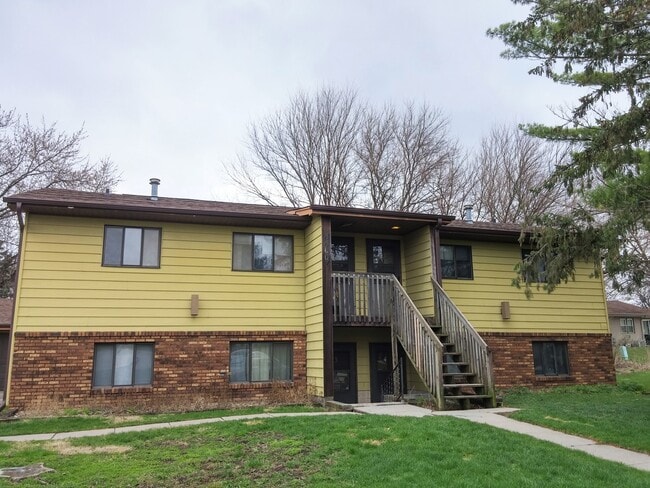 Building Photo - 4400 Castlewood Pl Unit 4