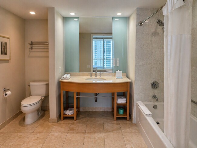 18683 Collins Ave Unit SI ID1523611P