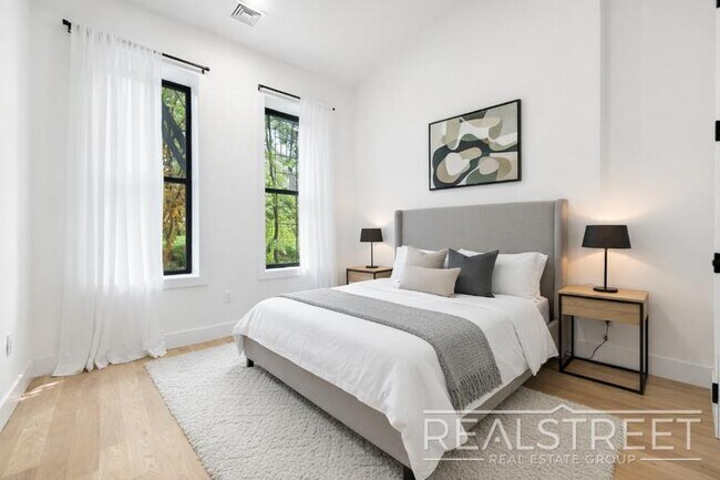 Photo - Brand New 2 Bed in Bed Stuy Brownstone! Unit 2