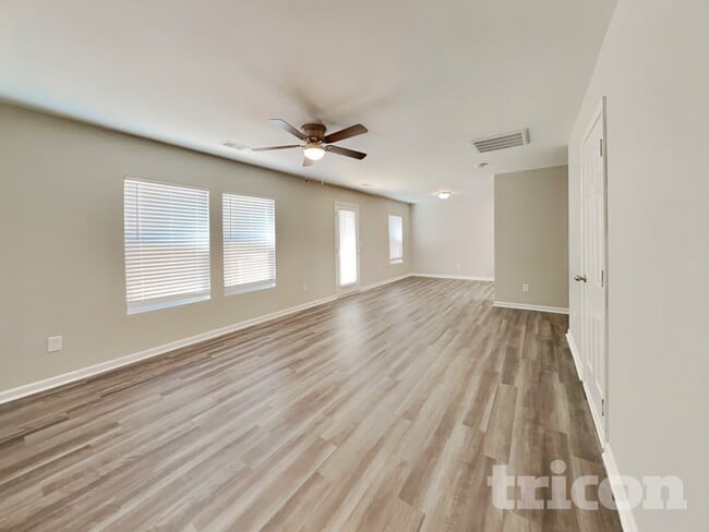 Photo - 318 Cedar Ridge