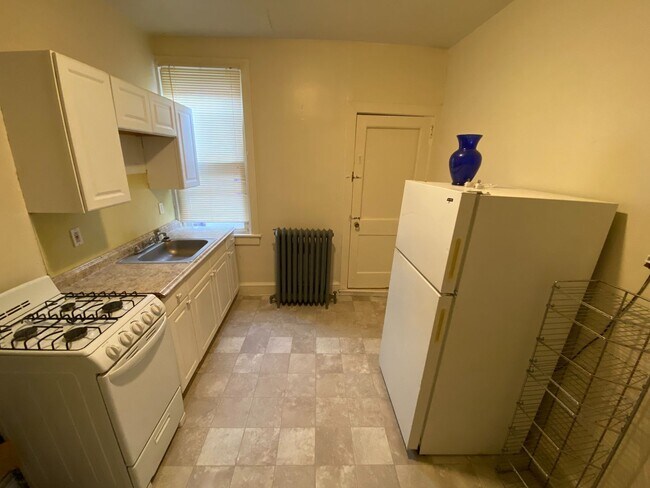 Photo - 809 N 4th St Unit 2