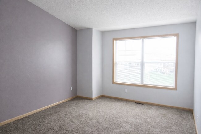 Photo - 1908 Shamrock Pl