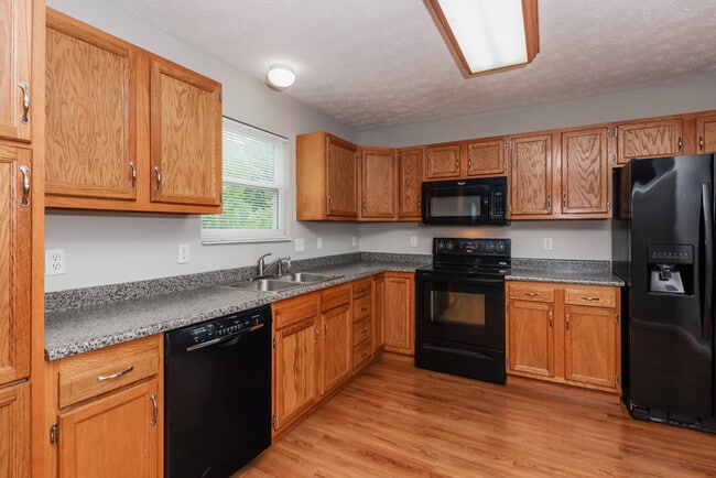 Photo - 5753 Ericsson Way