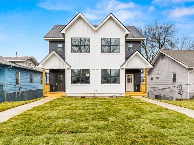 Building Photo - Knoxville 37914 - 3 bedroom, 3 bath stunni...