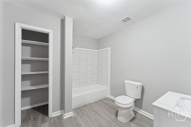 Photo - 2120 Bulloch St