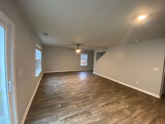 Photo - Welcome to a move-in ready haven!!!