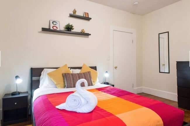 Photo - 123 Brook St Unit 2