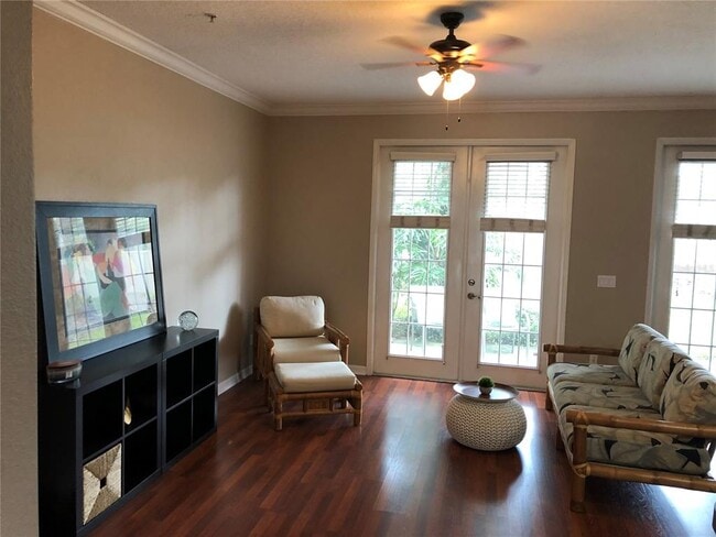 Photo - 656 Pinebranch Cir