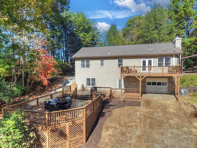 Photo - 300 Harris Dr