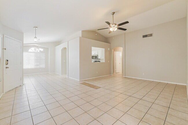 Photo - 5046 E Holmes Ave