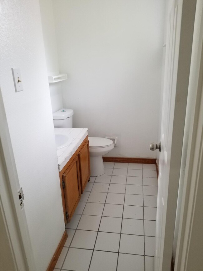 Photo - 5421 Hazel St