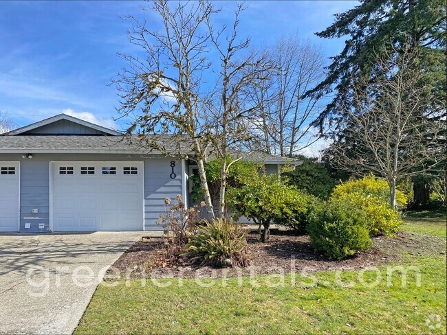 Building Photo - 2BR 1BA Duplex in Desired West Olympia Loc... Rental