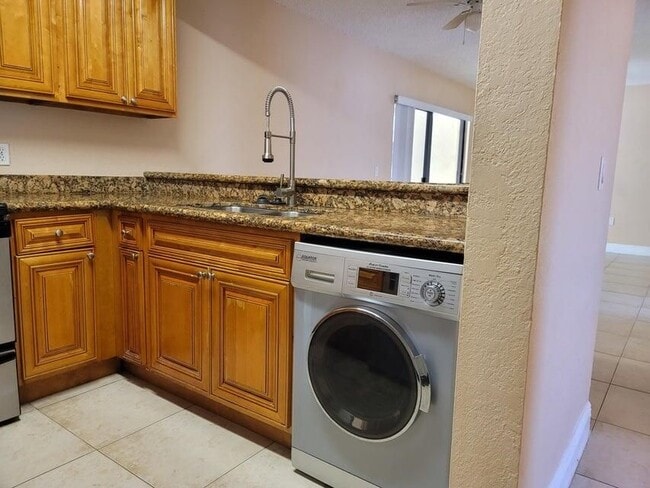 Photo - 1542 Lake Crystal Dr