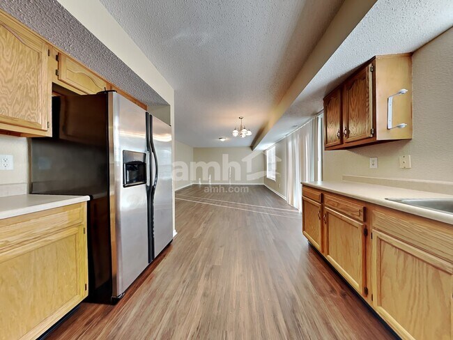 8149 Whitham Dr