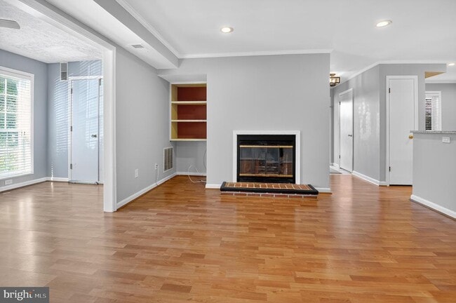 Photo - 9919 Oakton Terrace Rd